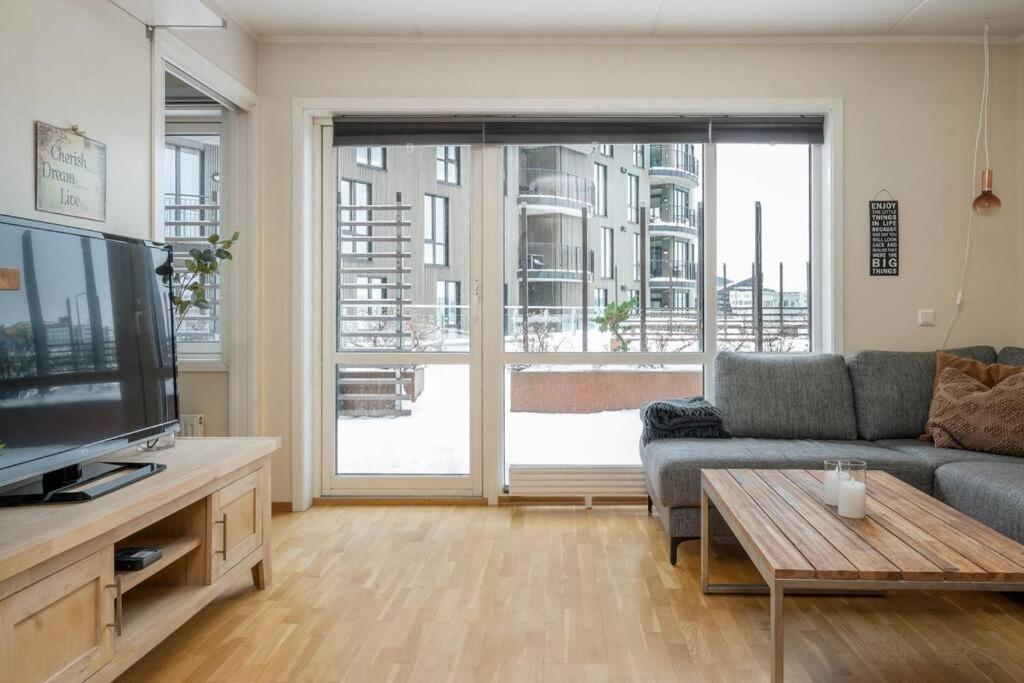 Cozy Cove At Solsiden - 2Br Familyfriendly Apartment Trondheim Bagian luar foto