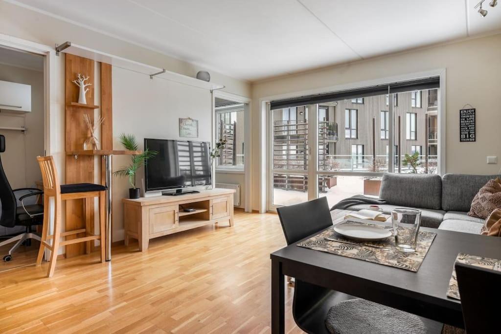 Cozy Cove At Solsiden - 2Br Familyfriendly Apartment Trondheim Bagian luar foto